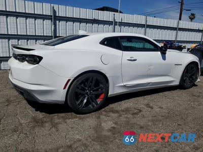 Trzecie zdjęcie samochodu z tyłu: 2021 CHEVROLET CAMARO LS VIN:1G1FA1RS9M0121982 - miniatura