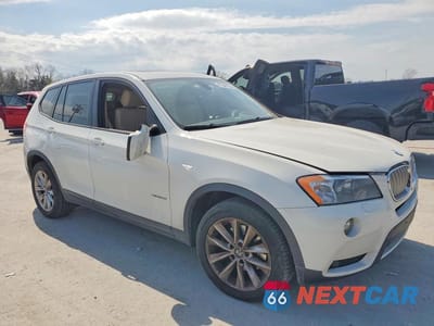 Czwarte zdjęcie samochodu z boku: 2014 BMW X3 XDRIVE28I VIN:5UXWX9C59E0D27880 - miniatura