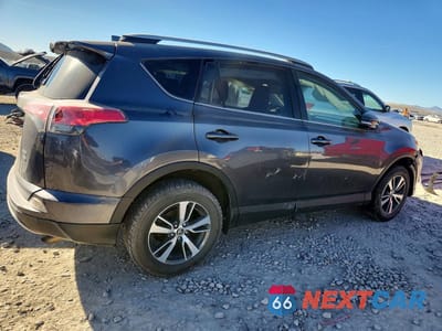 Trzecie zdjęcie samochodu z tyłu: 2016 TOYOTA RAV4 XLE VIN:JTMRFREVXGJ077882 - miniatura
