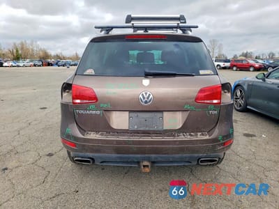 Zdjęcie 6 z 12 samochodu: 2011 VOLKSWAGEN TOUAREG V6 TDI VIN:WVGFK9BP4BD007298 - miniatura