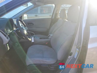 Zdjęcie 7 z 13 samochodu: 2018 HONDA HR-V LX VIN:3CZRU6H36JG714008 - miniatura