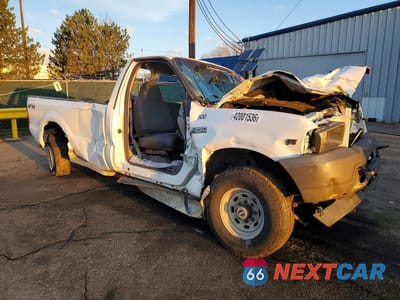 Czwarte zdjęcie samochodu z boku: 2002 FORD F250 SUPER DUTY VIN:1FTNF21LX2EC81092 - miniatura