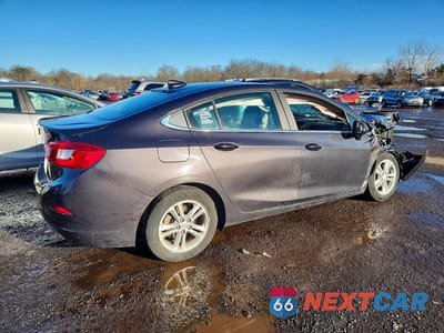 Trzecie zdjęcie samochodu z tyłu: 2017 CHEV CRUZE VIN:1G1BE5SM8H7169394 - miniatura