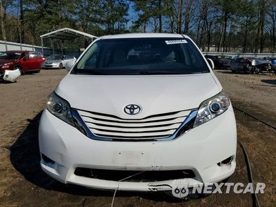 Piąte zdjęcie samochodu w środku: 2015 TOYOTA SIENNA LE 8-PASSENGER VIN:5TDKK3DC4FS665501 - miniatura