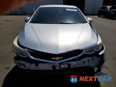 Piąte zdjęcie samochodu w środku: 2018 CHEVROLET CRUZE LS VIN:1G1BC5SM0J7188615 - miniatura