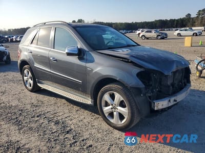 Czwarte zdjęcie samochodu z boku: 2010 MERCEDES-BENZ ML 350 BLUETEC VIN:4JGBB2FB6AA594687 - miniatura