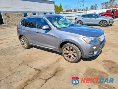 Czwarte zdjęcie samochodu z boku: 2015 BMW X3 XDRIVE28I VIN:5UXWX9C50F0D50546 - miniatura