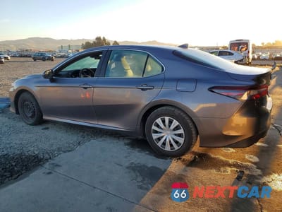 Drugie zdjęcie samochodu z przodu: 2022 TOYOTA CAMRY HYBRID LE VIN:4T1C31AK3NU574744 - miniatura