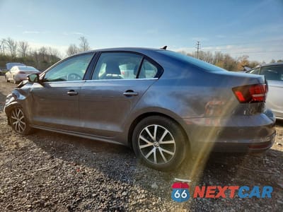 Drugie zdjęcie samochodu z przodu: 2017 VOLKSWAGEN JETTA SE VIN:3VWDB7AJ7HM372551 - miniatura