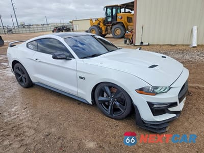 Czwarte zdjęcie samochodu z boku: 2022 FORD MUSTANG GT VIN:1FA6P8CF8N5109343 - miniatura