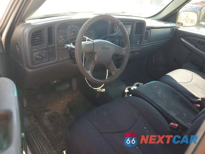 Zdjęcie 8 z 11 samochodu: 2004 GMC NEW SIERRA C1500 VIN:1GTEC14X24Z256880 - miniatura