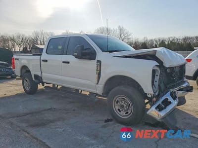 Czwarte zdjęcie samochodu z boku: 2024 FORD F250 SUPER DUTY VIN:1FT7W2BA2REE47573 - miniatura