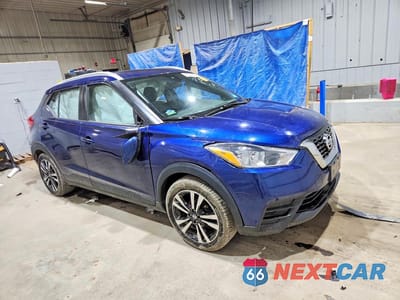 Czwarte zdjęcie samochodu z boku: 2020 NISSAN KICKS SV VIN:3N1CP5CV8LL491120 - miniatura