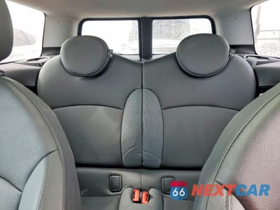 Zdjęcie 10 z 13 samochodu: 2010 MINI COOPER S CLUBMAN VIN:WMWMM3C51ATZ32767 - miniatura