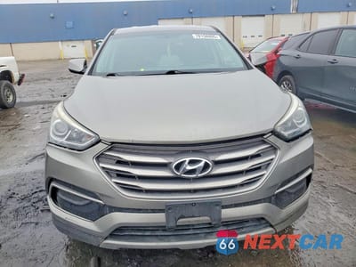 Piąte zdjęcie samochodu w środku: 2017 HYUNDAI SANTA FE SPORT VIN:5XYZTDLB0HG417983 - miniatura