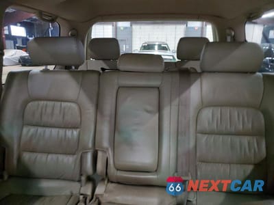 Zdjęcie 10 z 13 samochodu: 2004 LEXUS LX 470 BASE VIN:JTJHT00W343543665 - miniatura