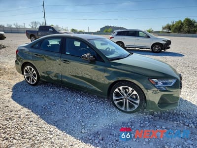 Czwarte zdjęcie samochodu z boku: 2025 AUDI A3 PREMIUM PLUS VIN:WAUHUDGY3SA071133 - miniatura