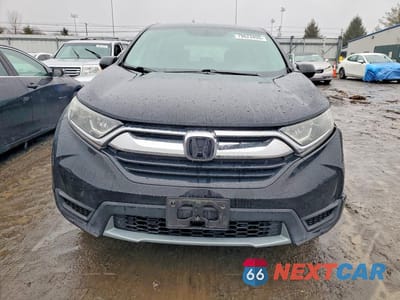 Piąte zdjęcie samochodu w środku: 2018 HONDA CR-V LX VIN:2HKRW6H34JH211116 - miniatura