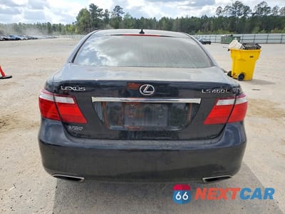 Zdjęcie 6 z 12 samochodu: 2007 LEXUS IS 460 VIN:JTHGL46F375012079 - miniatura