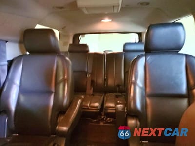 Zdjęcie 10 z 13 samochodu: 2011 GMC YUKON XL DENALI VIN:1GKS2MEF0BR234018 - miniatura