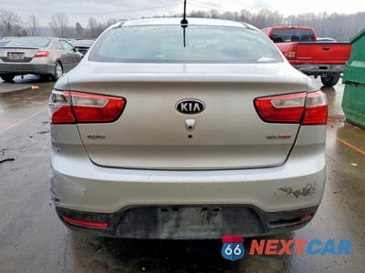 Zdjęcie 6 z 13 samochodu: 2013 KIA RIO EX VIN:KNADN4A32D6273363 - miniatura
