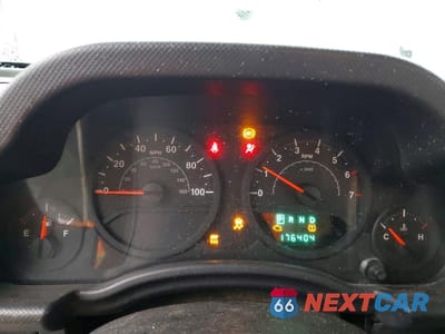 Zdjęcie 9 z 13 samochodu: 2008 JEEP WRANGLER UNLIMITED X VIN:1J4GA39108L598619 - miniatura