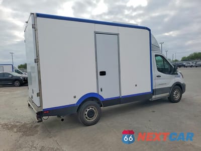 Trzecie zdjęcie samochodu z tyłu: 2022 FORD TRANSIT DELIVERY TRUCK VIN:1FDBW5Z89NKA35639 - miniatura