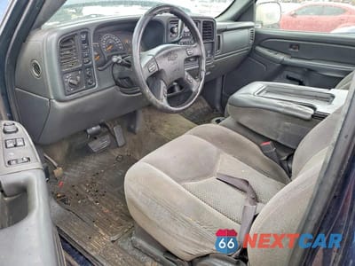 Zdjęcie 8 z 12 samochodu: 2005 CHEVROLET SILVERADO K2500 HEAVY DUTY VIN:1GCHK24235E285436 - miniatura