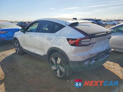 Drugie zdjęcie samochodu z przodu: 2024 VOLVO C40 RECHARGE PLUS VIN:YV4ER3GL5R2100249 - miniatura