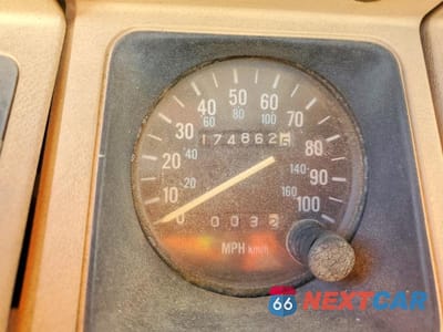 Zdjęcie 9 z 12 samochodu: 1988 JEEP WRANGLER S VIN:2BCHV81S0JB528030 - miniatura