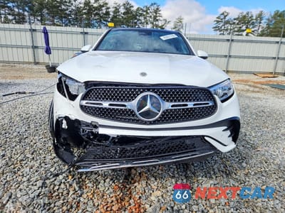 Piąte zdjęcie samochodu w środku: 2026 MERCEDES-BENZ GLC COUPE 300 4MATIC VIN:W1NKJ4HB8TF426354 - miniatura