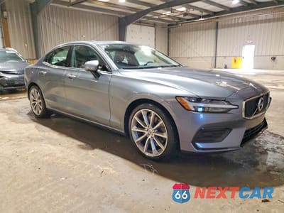 Czwarte zdjęcie samochodu z boku: 2020 VOLVO S60 T6 MOMENTUM VIN:7JRA22TKXLG066754 - miniatura