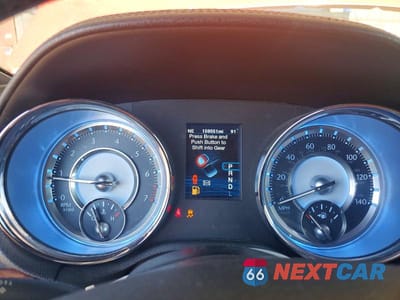 Zdjęcie 9 z 12 samochodu: 2012 CHRYSLER 300 LIMITED VIN:2C3CCACG5CH249109 - miniatura