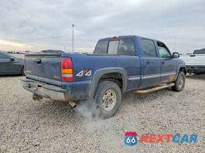 Trzecie zdjęcie samochodu z tyłu: 2002 GMC SIERRA K1500 HEAVY DUTY VIN:1GTGK13U22F187691 - miniatura