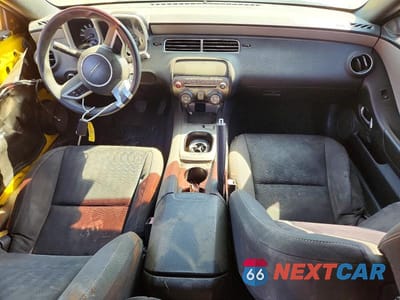 Zdjęcie 8 z 12 samochodu: 2010 CHEVROLET CAMARO LS VIN:2G1FE1EV6A9221172 - miniatura