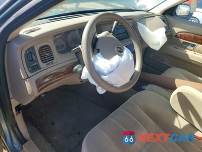 Zdjęcie 8 z 12 samochodu: 2005 MERCURY GRAND MARQUIS GS VIN:2MEFM74W15X604170 - miniatura