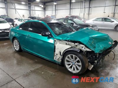 Czwarte zdjęcie samochodu z boku: 2011 BMW 335 XI VIN:WBAKF9C50BE247315 - miniatura