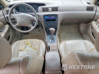 Zdjęcie 8 z 14 samochodu: 2000 TOYOTA CAMRY LE V6 VIN:4T1BF28K9YU936918 - miniatura