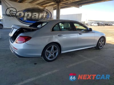 Trzecie zdjęcie samochodu z tyłu: 2019 MERCEDES-BENZ E 300 VIN:WDDZF4JB1KA525469 - miniatura