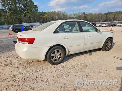 Trzecie zdjęcie samochodu z tyłu: 2006 HYUNDAI SONATA GLS VIN:KMHEU46CX6A151400 - miniatura