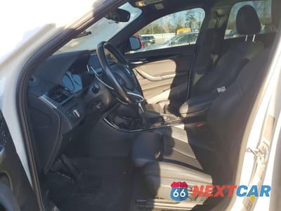 Zdjęcie 7 z 12 samochodu: 2018 BMW X2 XDRIVE28I VIN:WBXYJ5C35JEF73991 - miniatura