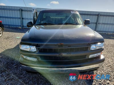 Piąte zdjęcie samochodu w środku: 2002 CHEVROLET SILVERADO K1500 VIN:1GCEK14T52Z127786 - miniatura