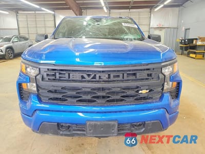Piąte zdjęcie samochodu w środku: 2022 CHEVROLET SILVERADO K1500 CUSTOM VIN:1GCPDBEK1NZ582167 - miniatura