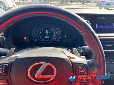 Zdjęcie 7 z 10 samochodu: 2017 LEXUS IS 200T BASE VIN:JTHBA1D20H5053494 - miniatura