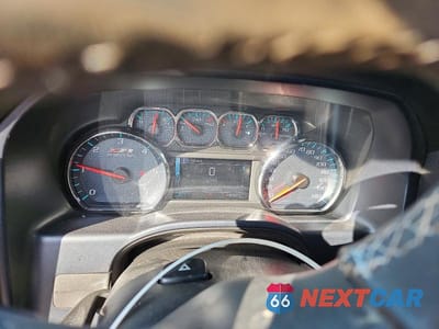 Zdjęcie 9 z 13 samochodu: 2017 CHEVROLET SILVERADO K1500 LT VIN:3GCUKREC0HG467039 - miniatura