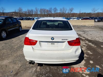 Zdjęcie 6 z 11 samochodu: 2010 BMW 328 XI SULEV VIN:WBAPK5C5XAA648662 - miniatura