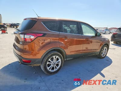 Trzecie zdjęcie samochodu z tyłu: 2017 FORD ESCAPE SE VIN:1FMCU0GD4HUC39416 - miniatura