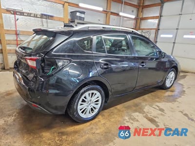 Trzecie zdjęcie samochodu z tyłu: 2017 SUBARU IMPREZA PREMIUM VIN:4S3GTAB60H3724858 - miniatura