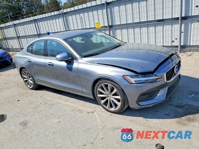 Czwarte zdjęcie samochodu z boku: 2020 VOLVO S60 T5 MOMENTUM VIN:7JR102FK3LG043124 - miniatura