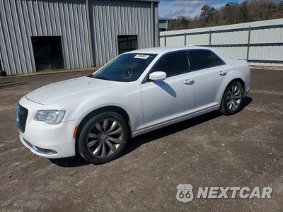 2017 CHRYSLER 300 LIMITED 2C3CCAAGXHH646471 - główne zdjęcie licytacji z USA - miniatura
